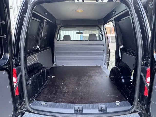 Volkswagen Caddy 1.6 TDI 2015 Diesel 6