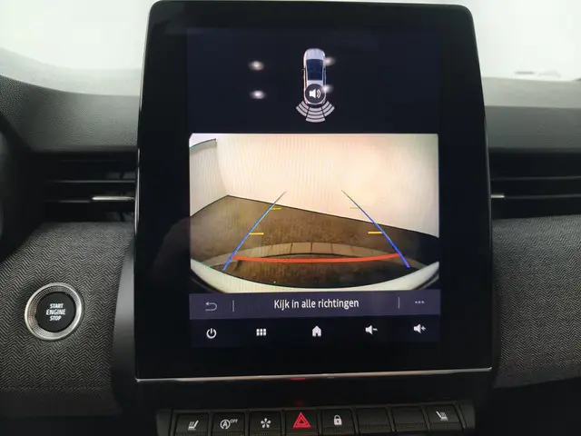 Renault Clio 1.0 TCe 90 GPF techno 2024 Benzine 12