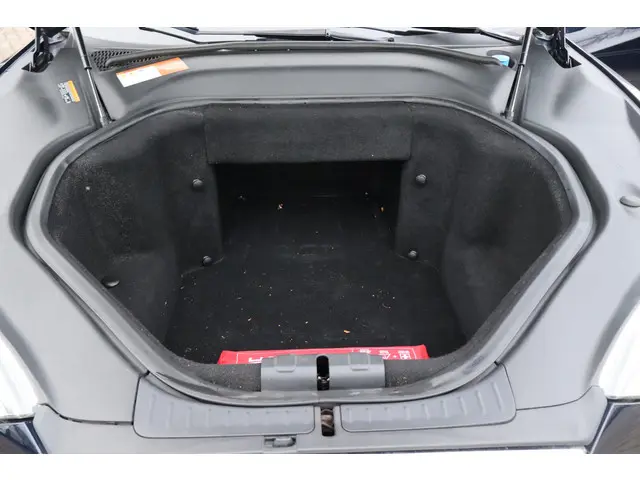 Tesla Model S 85 Base 2014 Elektrisch 26