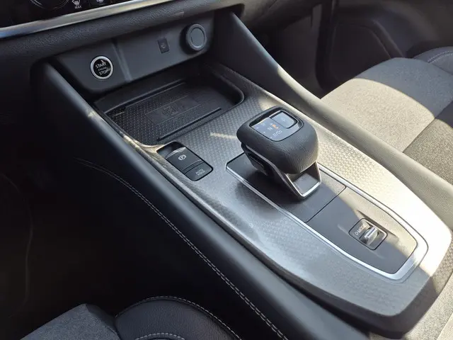 Nissan QASHQAI 1.3 MHEV Xtronic N-Connecta 2025 Benzine 23