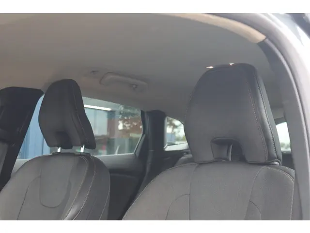 Volvo V40 Cross Country 1.5 T3 Momentum 2015 Benzine 8