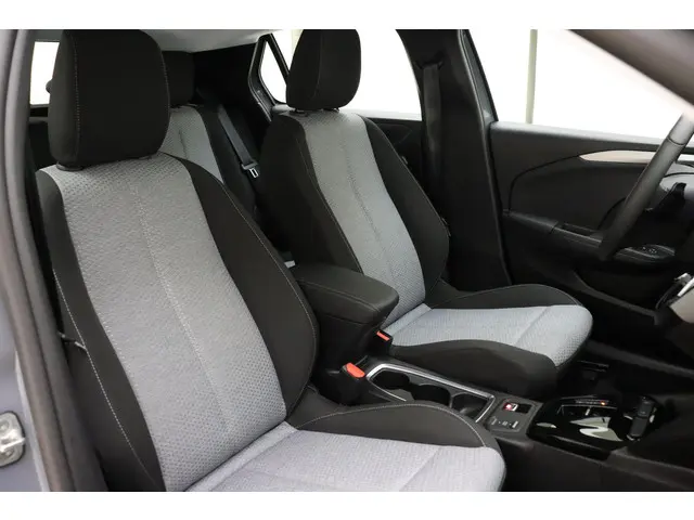 Opel Corsa 1.2 Turbo Hybrid Edition 2024 Hybride Benzine 7
