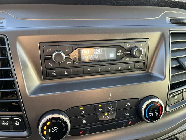 Ford Transit 350 2.0 TDCI L3H2 Trend RWD 2021 Diesel 6