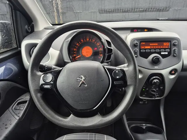 Peugeot 108 1.0 e-VTi Active 2016 Benzine 15