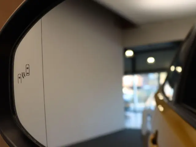 Toyota Prius 2.0 Plug-in Executive 2024 Hybride Benzine 20