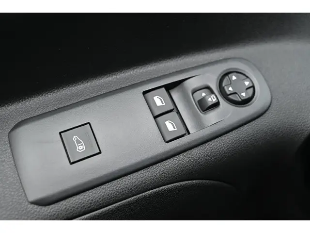 Peugeot Partner 1.5 BlueHDi 100 S&S L1 2024 Diesel 16