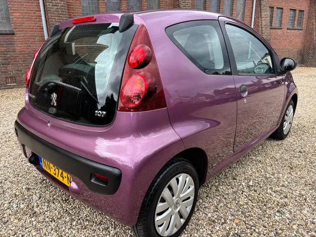 Peugeot 107 1.0 Access Accent 2012 Benzine 2