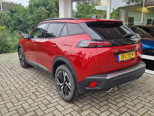 Peugeot 2008 1.2T 130pk Automaat Allure 2024 Benzine 25