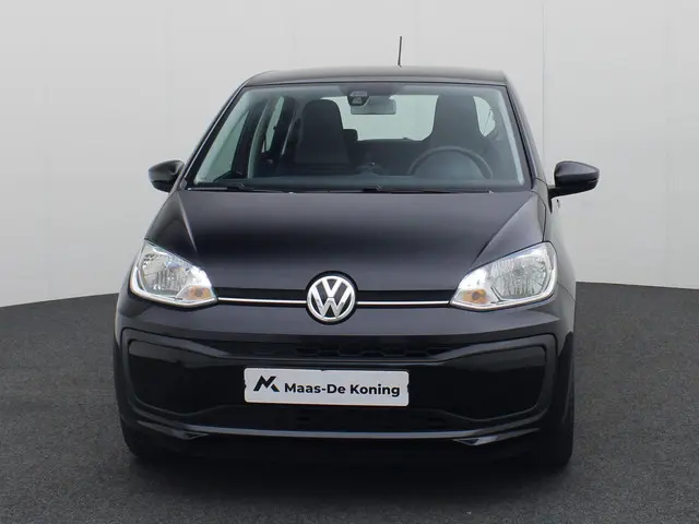 Volkswagen up! 1.0/60PK BMT move up! 2019 Benzine 8