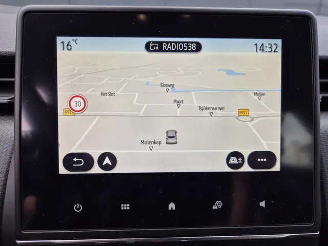 Renault Clio 1.0 TCe Intens 2021 Benzine 24