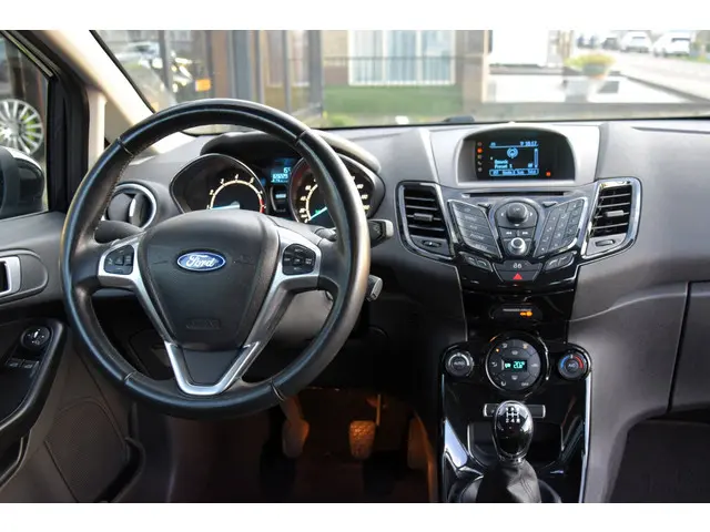 Ford Fiesta 1.0 EcoBoost Sport 125 PK 2013 Benzine 18