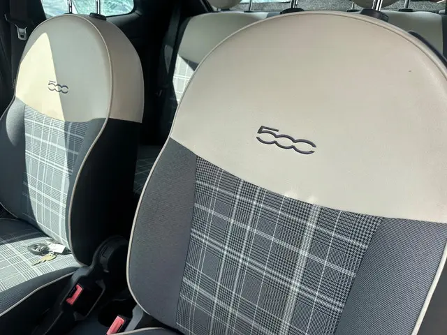 Fiat 500 80 pk Turbo Popstar 2015 Benzine 10