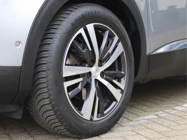 Peugeot 3008 1.2 PureTech Allure 2019 Benzine 11