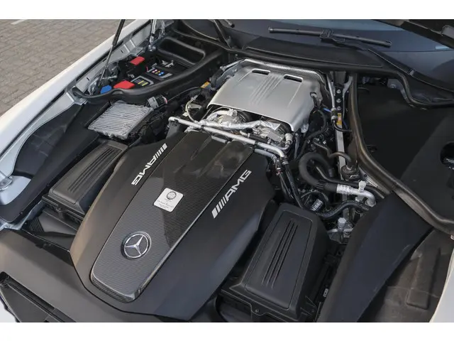 Mercedes-Benz AMG GT R 4.0 V8 585pk GTR 2018 Benzine 32