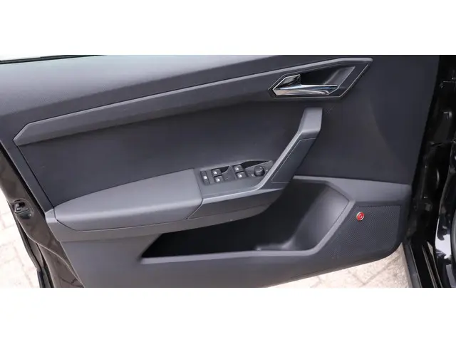 SEAT Arona 1.0 TSI Style Business Intense 2019 Benzine 5