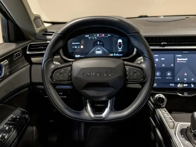 Lynk & Co 01 1.5 / 261pk / Blackstyle 2022 Hybride Benzine 22