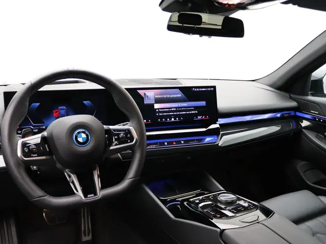 BMW i5 Touring eDrive40 84 kWh 2024 Elektrisch 15