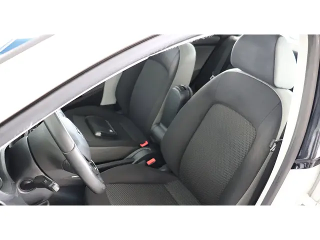 SEAT Ibiza ST 1.0 EcoTSI Style Connect 2015 Benzine 9