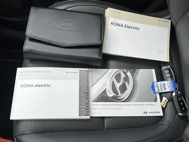 Hyundai Kona EV Premium 64 kWh 2020 Elektrisch 36