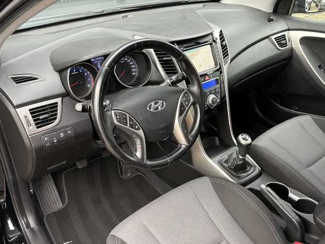 Hyundai i30 1.6 GDI Business Edition 2013 Benzine 12