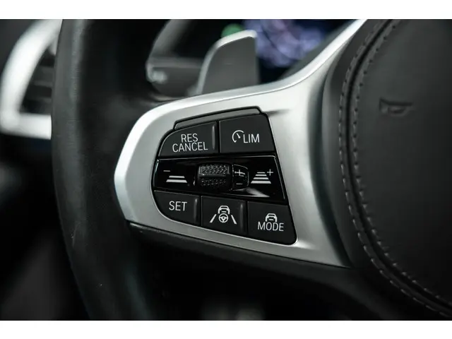 BMW X5 xDrive45e High Executive 2021 Hybride Benzine 32