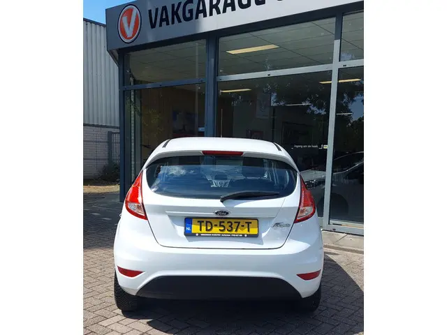 Ford Fiesta 1.25 2016 Benzine 6