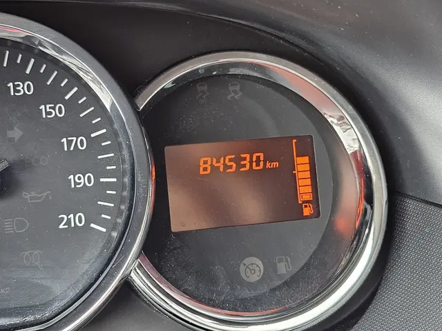 Dacia Duster 1.2 TCe 4x2 Lauréate 2016 Benzine 8