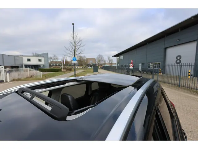 Suzuki Vitara 1.6 High Executive 2016 Benzine 6