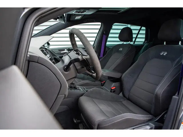 Volkswagen Golf 2.0 TSI 4Motion R 2017 Benzine 12