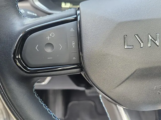 Lynk & Co 01 Lynk&co 2022 Hybride Benzine 15