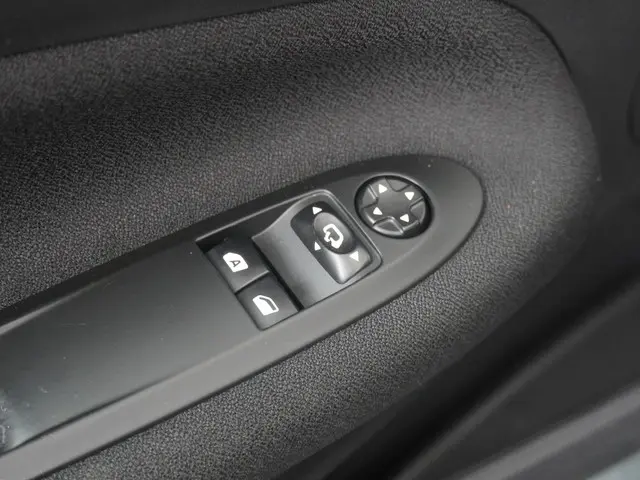 Citroën DS3 1.2 PureTech So Chic 2015 Benzine 13