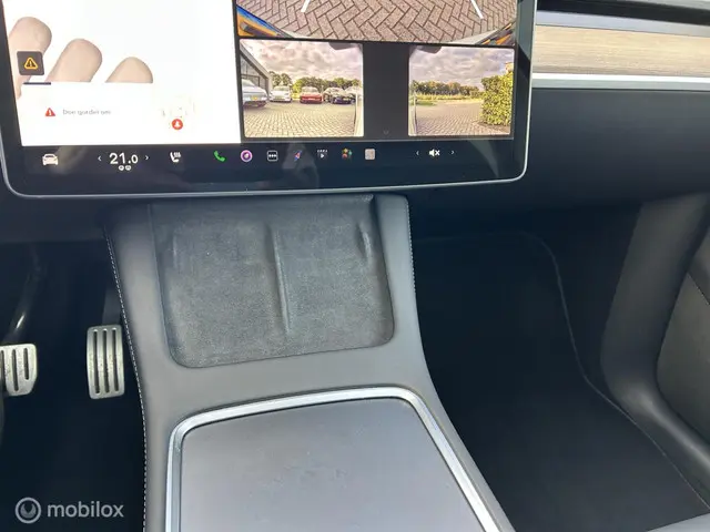 Tesla Model Y Performance AWD 75 kWh 2022 Elektrisch 12