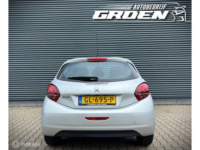 Peugeot 208 1.0 PureTech Access 2015 Benzine 11