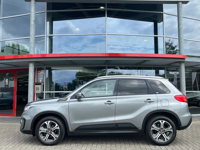 Suzuki Vitara 2