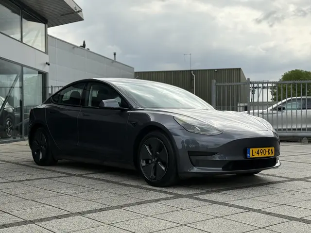 Tesla Model 3 Range Plus 2021 Elektrisch 7