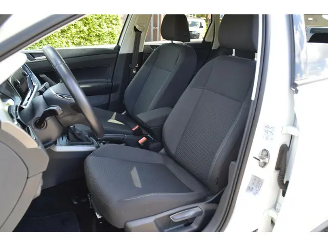 Volkswagen Polo 1.0 TSI Highline Business R 2021 Benzine 5
