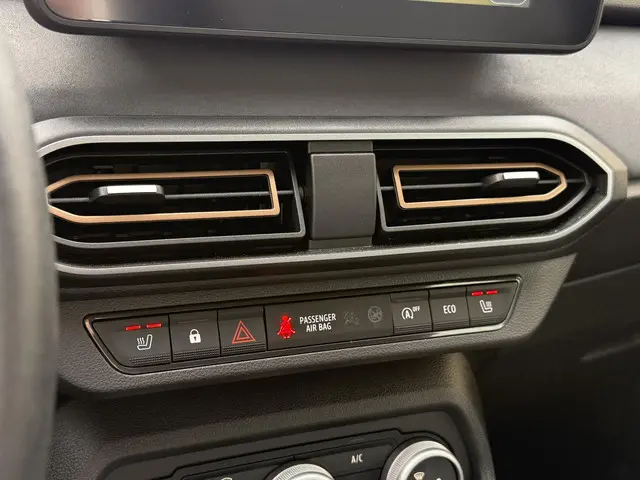 Dacia Sandero 1.0 TCe 90 Comfort 2024 Benzine 28