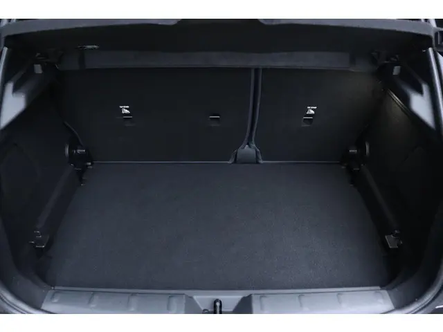 MINI 5-Deurs Cooper C 2024 Benzine 12