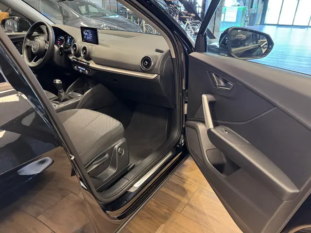 Audi Q2 30 TFSI Advanced edition 2022 Benzine 19