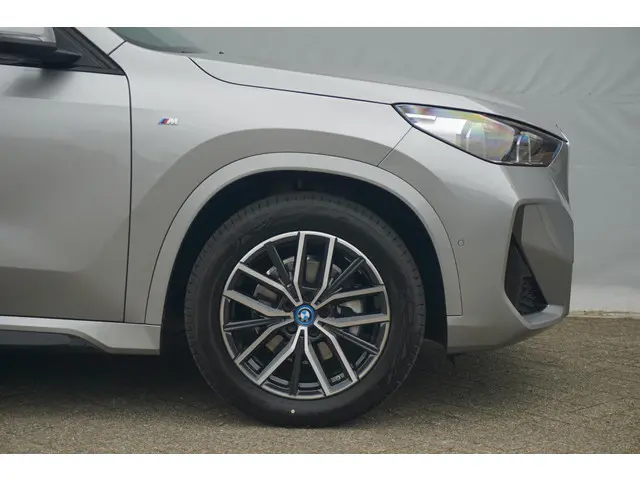 BMW iX1 eDrive20 2025 Elektrisch 29