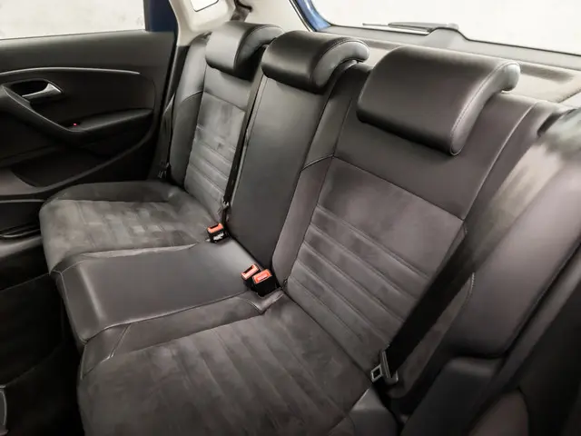 Volkswagen Polo 1.2 TSI Sportline 2015 Benzine 15