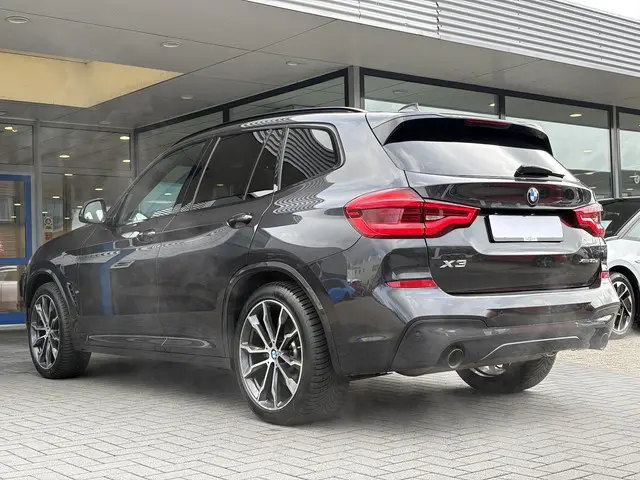 BMW X3 xDrive30e M Sport 2020 Hybride Benzine 7