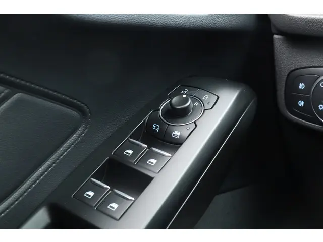 Ford Focus 1.0 EcoBoost Hybrid ST Line 2022 Benzine 7