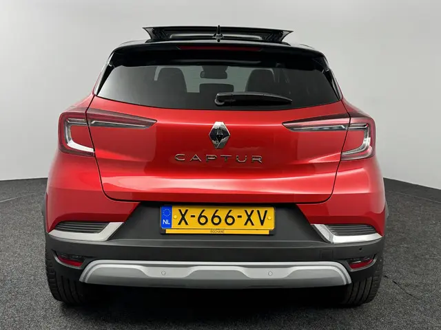 Renault Captur 1.0 TCe 90 techno 2024 Benzine 4
