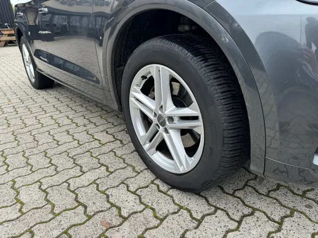 Audi Q5 2.0 TFSI quattro Sport S Line 2018 Benzine 12