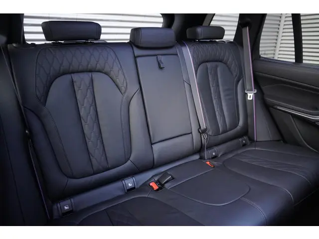 BMW X5 xDrive50e 2025 Hybride Benzine 10