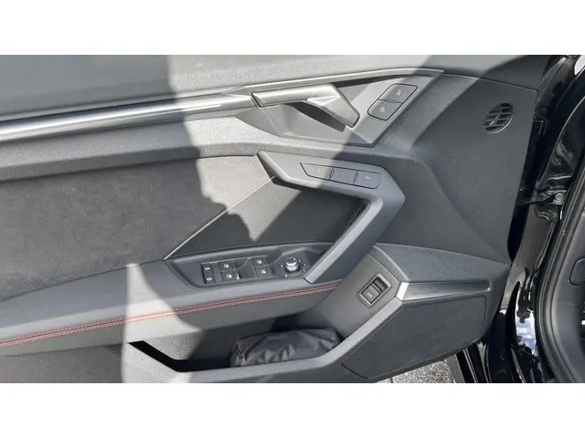 Audi RS3 Limousine 2.5 TFSI 400pk Quattro 2023 Benzine 16