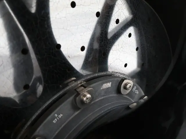 BMW M5 COMPETITION 740 PK FACELIFT MODEL 2020 Benzine 32