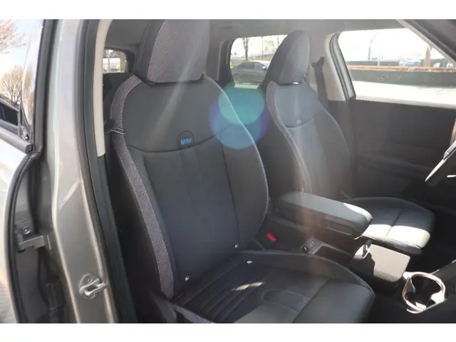 MINI Countryman SE 2025 Elektrisch 10