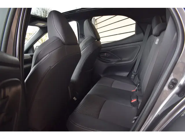 Mazda 2 Hybrid 1.5 Homura Plus 2025 Hybride Benzine 13